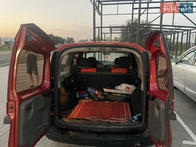 Красный Дачия Логан, объемом двигателя 1.6 л и пробегом 220 тыс. км за 4300 $, фото 7 на Automoto.ua