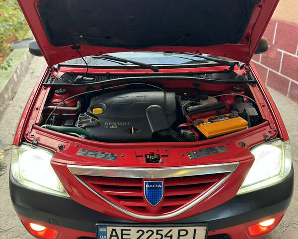 Красный Дачия Логан, объемом двигателя 1.5 л и пробегом 320 тыс. км за 5500 $, фото 32 на Automoto.ua