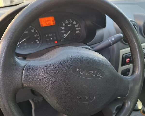 Червоний Дачія Logan, об'ємом двигуна 1.4 л та пробігом 116 тис. км за 5155 $, фото 12 на Automoto.ua