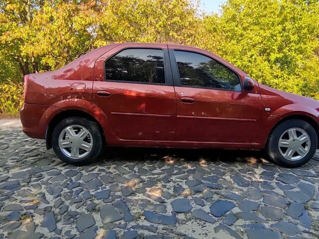 Червоний Дачія Logan, об'ємом двигуна 1.6 л та пробігом 190 тис. км за 2570 $, фото 4 на Automoto.ua