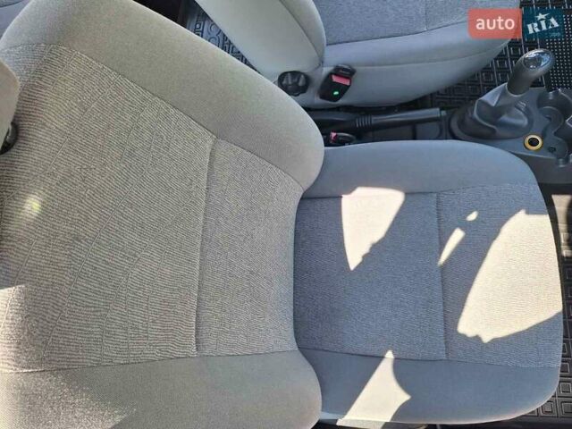 Красный Дачия Логан, объемом двигателя 1.4 л и пробегом 49 тыс. км за 6300 $, фото 68 на Automoto.ua