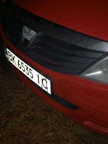 Красный Дачия Логан, объемом двигателя 1.39 л и пробегом 290 тыс. км за 3300 $, фото 1 на Automoto.ua