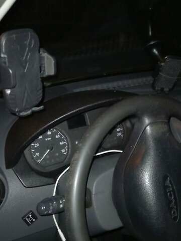 Красный Дачия Логан, объемом двигателя 1.39 л и пробегом 290 тыс. км за 3300 $, фото 3 на Automoto.ua