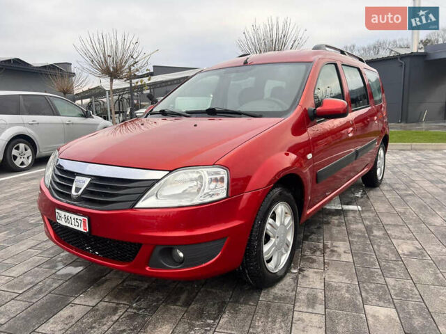 Красный Дачия Логан, объемом двигателя 1.6 л и пробегом 255 тыс. км за 5650 $, фото 1 на Automoto.ua