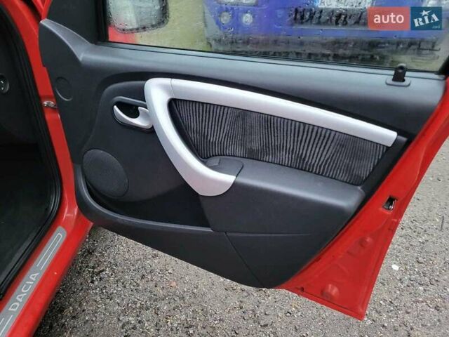 Красный Дачия Логан, объемом двигателя 1.6 л и пробегом 162 тыс. км за 4900 $, фото 11 на Automoto.ua