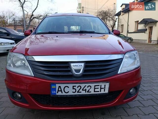 Красный Дачия Логан, объемом двигателя 1.6 л и пробегом 280 тыс. км за 3950 $, фото 10 на Automoto.ua