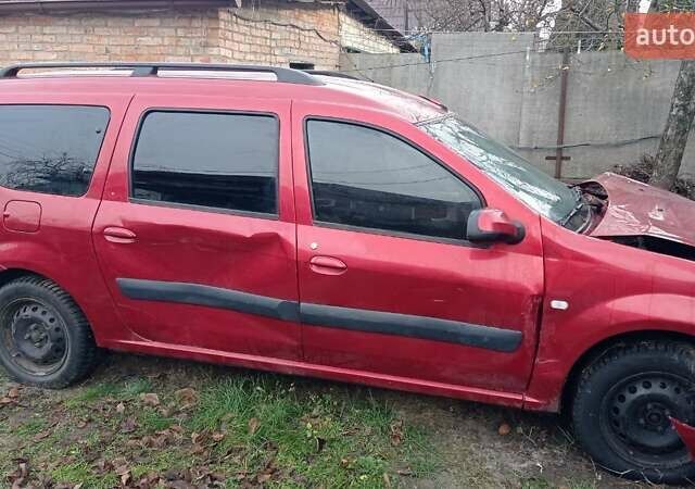 Красный Дачия Логан, объемом двигателя 1.6 л и пробегом 220 тыс. км за 1700 $, фото 1 на Automoto.ua