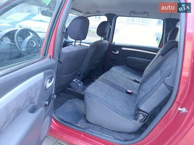 Красный Дачия Логан, объемом двигателя 1.6 л и пробегом 280 тыс. км за 3950 $, фото 16 на Automoto.ua