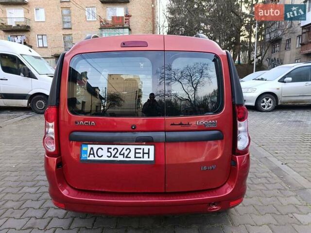Красный Дачия Логан, объемом двигателя 1.6 л и пробегом 280 тыс. км за 3950 $, фото 5 на Automoto.ua