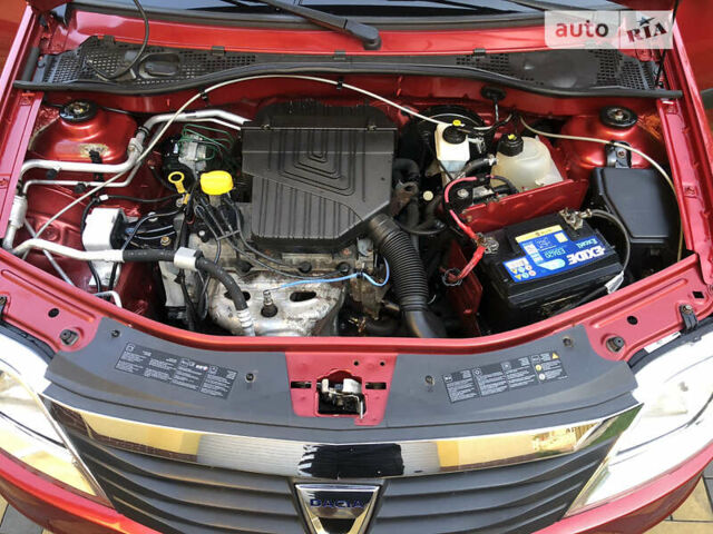 Красный Дачия Логан, объемом двигателя 1.6 л и пробегом 175 тыс. км за 7100 $, фото 53 на Automoto.ua