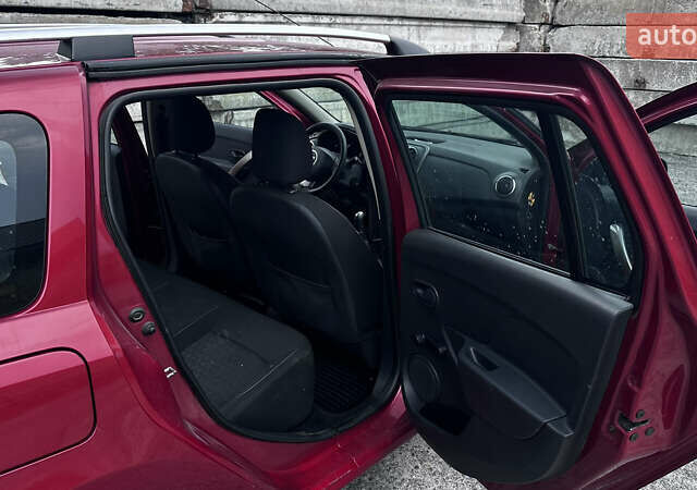 Дачія Logan 2015 у Жовкві на Automoto.ua Червоний Дачія Logan, об'ємом двигуна 1.46 л та пробігом 200 тис. км за 7500 $, фото 6 на Automoto.ua