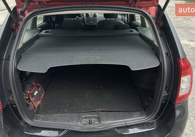 Дачія Logan 2015 у Жовкві на Automoto.ua Червоний Дачія Logan, об'ємом двигуна 1.46 л та пробігом 200 тис. км за 7500 $, фото 14 на Automoto.ua