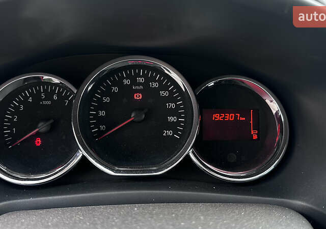 Красный Дачия Логан, объемом двигателя 1.46 л и пробегом 192 тыс. км за 8300 $, фото 9 на Automoto.ua