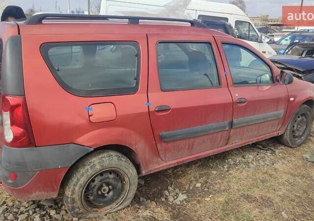 Красный Дачия Логан, объемом двигателя 1.6 л и пробегом 180 тыс. км за 2100 $, фото 4 на Automoto.ua