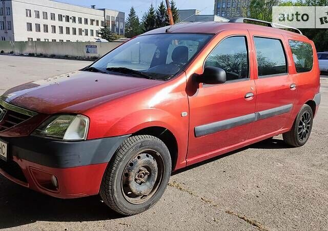 Красный Дачия Логан, объемом двигателя 1.6 л и пробегом 180 тыс. км за 2100 $, фото 14 на Automoto.ua