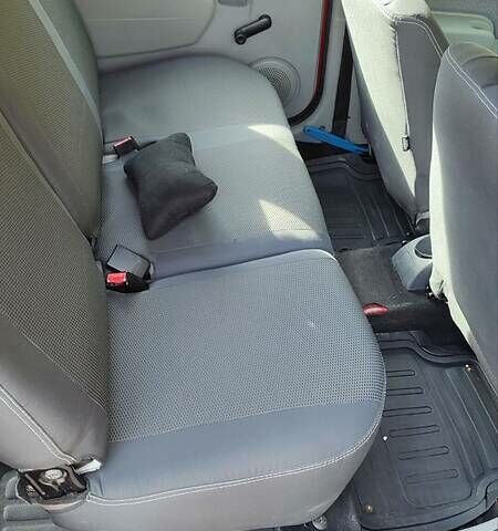 Красный Дачия Логан, объемом двигателя 1.6 л и пробегом 180 тыс. км за 2100 $, фото 18 на Automoto.ua