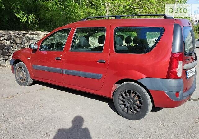 Красный Дачия Логан, объемом двигателя 1.6 л и пробегом 180 тыс. км за 2100 $, фото 17 на Automoto.ua