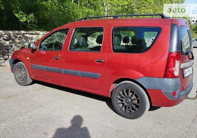 Красный Дачия Логан, объемом двигателя 1.6 л и пробегом 180 тыс. км за 2100 $, фото 16 на Automoto.ua