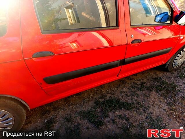 Красный Дачия Логан, объемом двигателя 1.5 л и пробегом 282 тыс. км за 4500 $, фото 4 на Automoto.ua