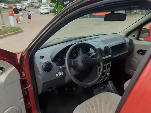 Красный Дачия Логан, объемом двигателя 1.6 л и пробегом 152 тыс. км за 3500 $, фото 16 на Automoto.ua