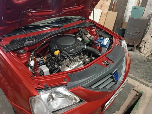 Червоний Дачія Logan, об'ємом двигуна 1.6 л та пробігом 63 тис. км за 5800 $, фото 5 на Automoto.ua