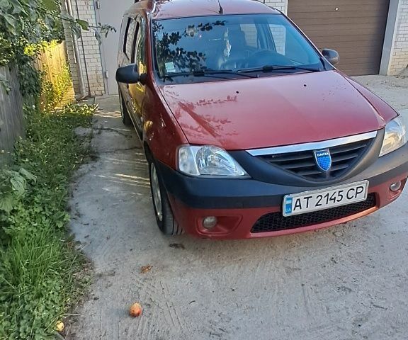 Красный Дачия Логан, объемом двигателя 1.6 л и пробегом 477 тыс. км за 4300 $, фото 1 на Automoto.ua