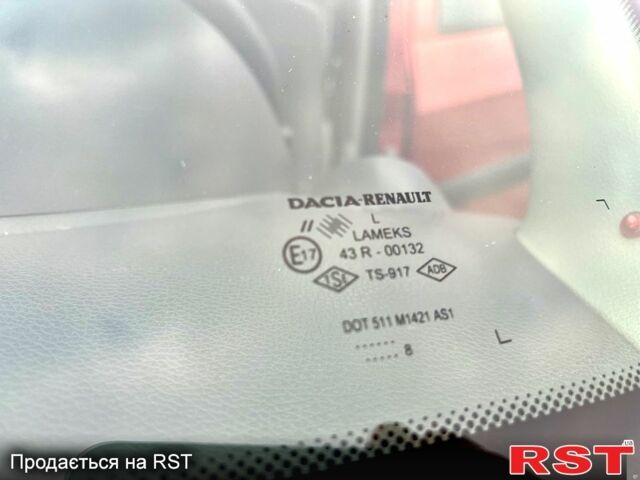 Червоний Дачія Logan, об'ємом двигуна 1.6 л та пробігом 175 тис. км за 5200 $, фото 12 на Automoto.ua