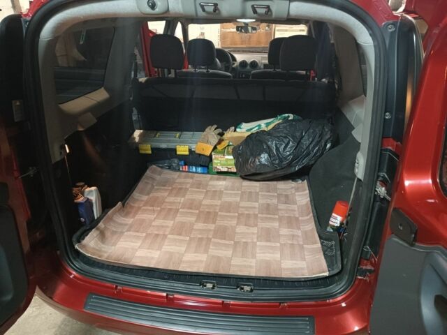 Червоний Дачія Logan, об'ємом двигуна 1.6 л та пробігом 63 тис. км за 5800 $, фото 22 на Automoto.ua