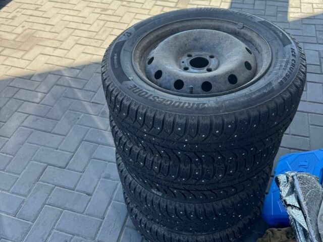 Красный Дачия Логан, объемом двигателя 1.6 л и пробегом 215 тыс. км за 4500 $, фото 14 на Automoto.ua