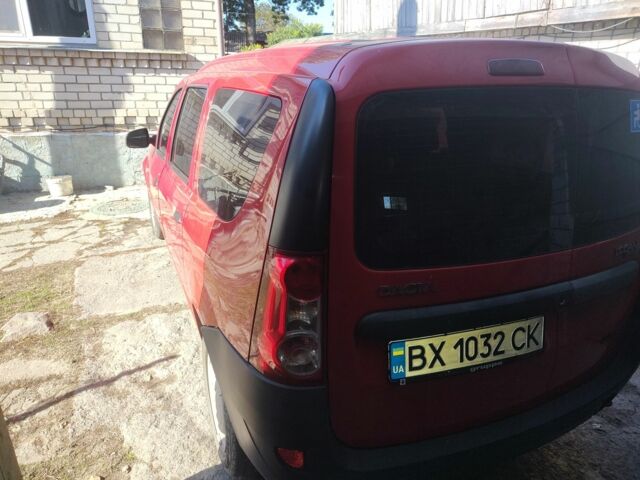 Красный Дачия Логан, объемом двигателя 1.4 л и пробегом 120 тыс. км за 3800 $, фото 4 на Automoto.ua