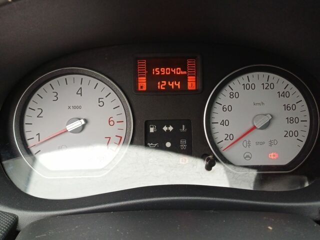 Червоний Дачія Logan, об'ємом двигуна 1.6 л та пробігом 159 тис. км за 5850 $, фото 14 на Automoto.ua