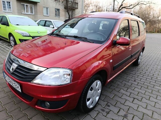 Красный Дачия Логан, объемом двигателя 1.6 л и пробегом 258 тыс. км за 3950 $, фото 11 на Automoto.ua