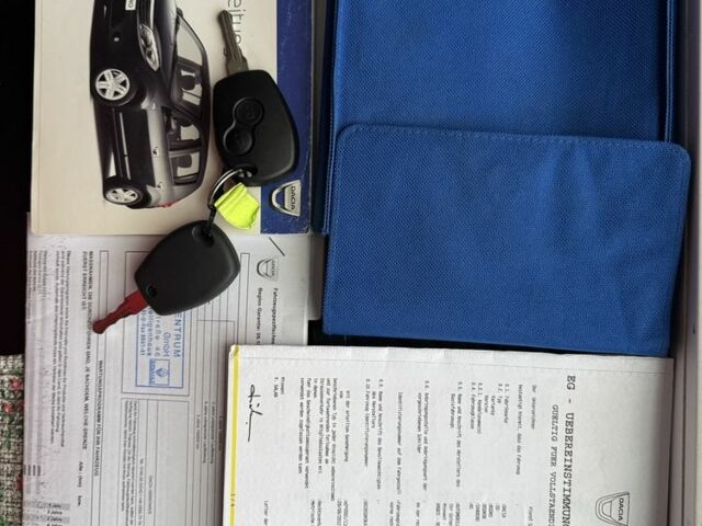 Красный Дачия Логан, объемом двигателя 1.6 л и пробегом 174 тыс. км за 5999 $, фото 15 на Automoto.ua