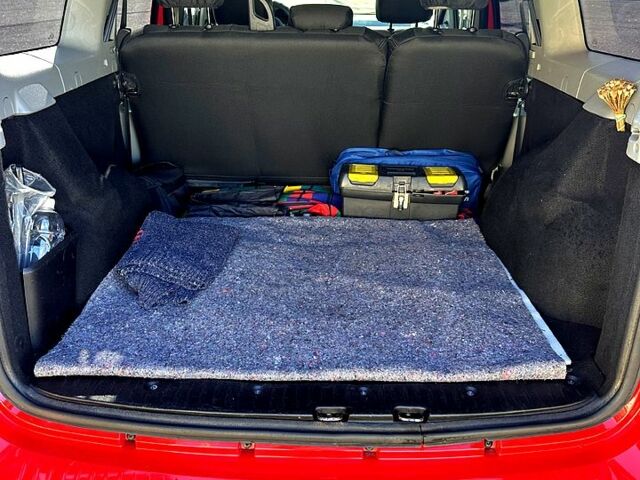 Червоний Дачія Logan, об'ємом двигуна 1.4 л та пробігом 147 тис. км за 5200 $, фото 7 на Automoto.ua