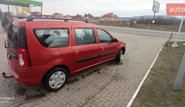 Красный Дачия Логан, объемом двигателя 1.5 л и пробегом 310 тыс. км за 5200 $, фото 4 на Automoto.ua