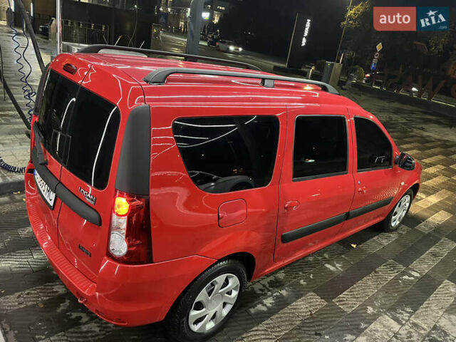 Красный Дачия Логан, объемом двигателя 1.6 л и пробегом 168 тыс. км за 5350 $, фото 2 на Automoto.ua