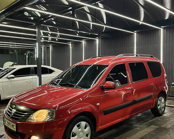 Красный Дачия Логан, объемом двигателя 1.6 л и пробегом 168 тыс. км за 5350 $, фото 1 на Automoto.ua