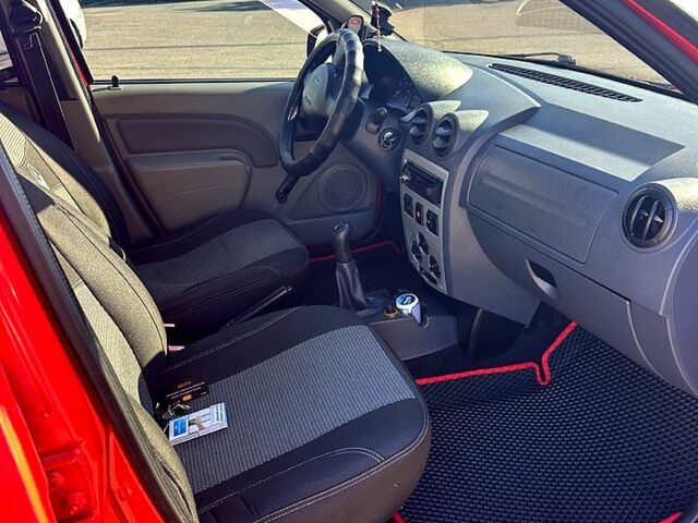 Червоний Дачія Logan, об'ємом двигуна 1.4 л та пробігом 147 тис. км за 5200 $, фото 5 на Automoto.ua