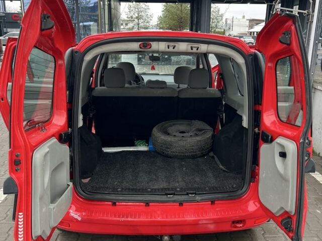 Червоний Дачія Logan, об'ємом двигуна 1.4 л та пробігом 270 тис. км за 4650 $, фото 5 на Automoto.ua