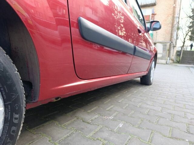 Красный Дачия Логан, объемом двигателя 1.6 л и пробегом 258 тыс. км за 3950 $, фото 14 на Automoto.ua