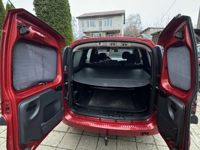 Красный Дачия Логан, объемом двигателя 1.6 л и пробегом 174 тыс. км за 5999 $, фото 14 на Automoto.ua