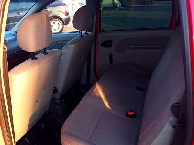 Червоний Дачія Logan, об'ємом двигуна 1.4 л та пробігом 261 тис. км за 4600 $, фото 6 на Automoto.ua