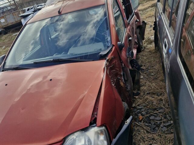 Красный Дачия Логан, объемом двигателя 0 л и пробегом 256 тыс. км за 1950 $, фото 1 на Automoto.ua