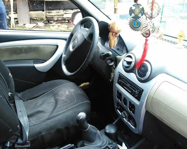 Красный Дачия Логан, объемом двигателя 1.5 л и пробегом 218 тыс. км за 4999 $, фото 28 на Automoto.ua