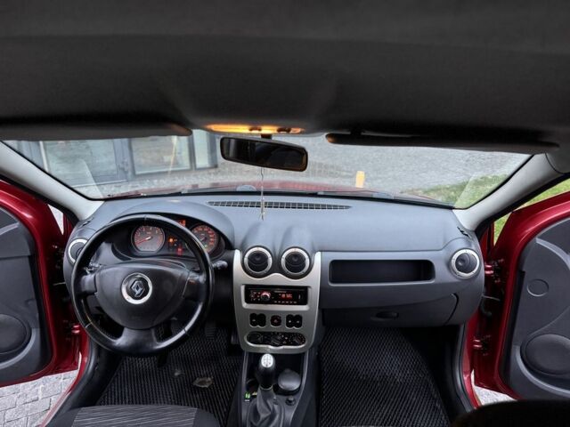 Червоний Дачія Logan, об'ємом двигуна 1.6 л та пробігом 218 тис. км за 6500 $, фото 12 на Automoto.ua