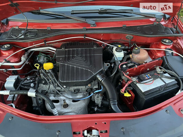 Красный Дачия Логан, объемом двигателя 1.6 л и пробегом 200 тыс. км за 6390 $, фото 28 на Automoto.ua