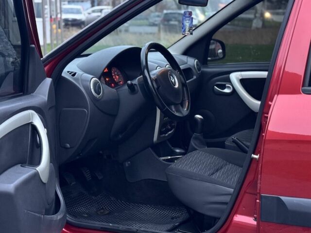 Червоний Дачія Logan, об'ємом двигуна 1.6 л та пробігом 218 тис. км за 6500 $, фото 13 на Automoto.ua