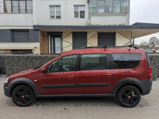 Красный Дачия Логан, объемом двигателя 1.6 л и пробегом 90 тыс. км за 8000 $, фото 2 на Automoto.ua