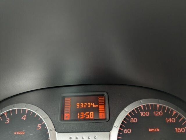 Красный Дачия Логан, объемом двигателя 1.6 л и пробегом 90 тыс. км за 8000 $, фото 10 на Automoto.ua