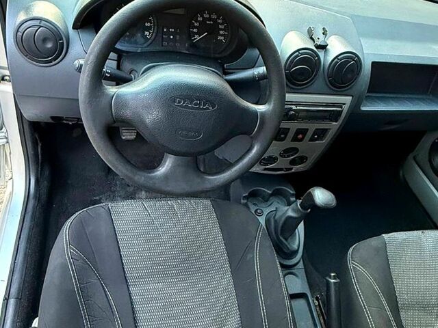 Дачія Logan, об'ємом двигуна 1.6 л та пробігом 190 тис. км за 1600 $, фото 2 на Automoto.ua